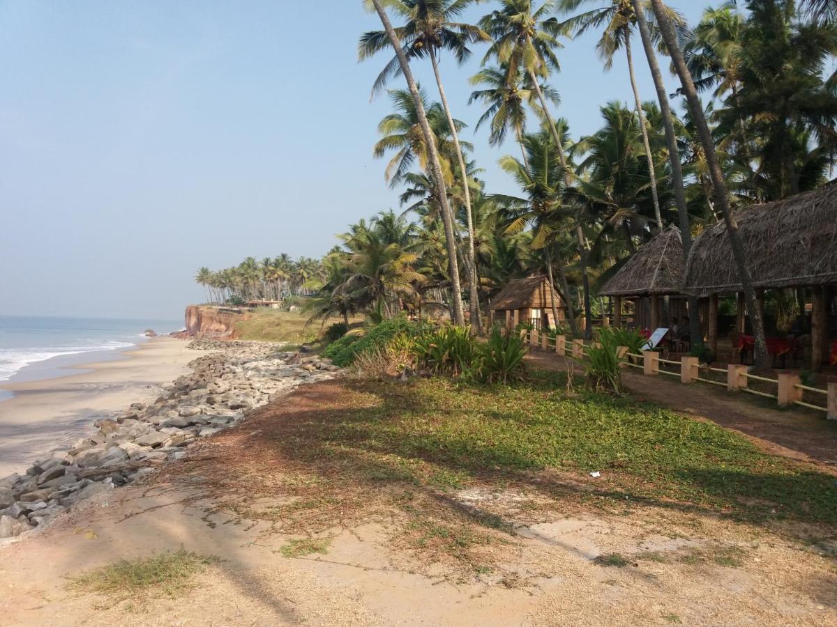 Sukriti Beach Resort Varkala Esterno foto