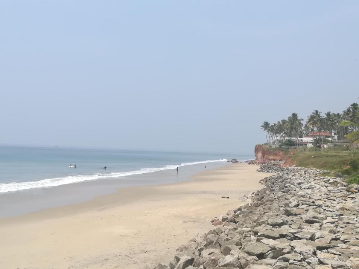 Sukriti Beach Resort Varkala Esterno foto