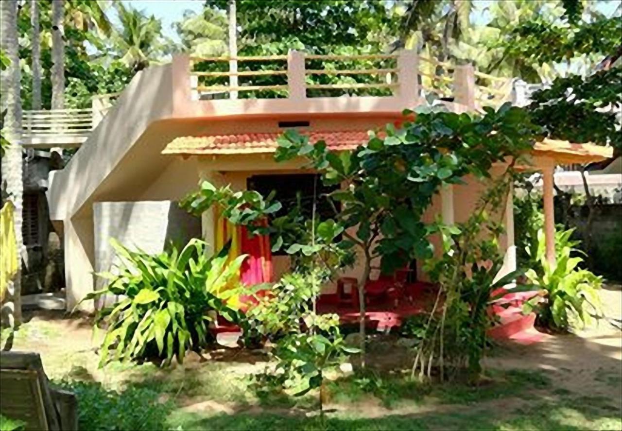 Sukriti Beach Resort Varkala Esterno foto