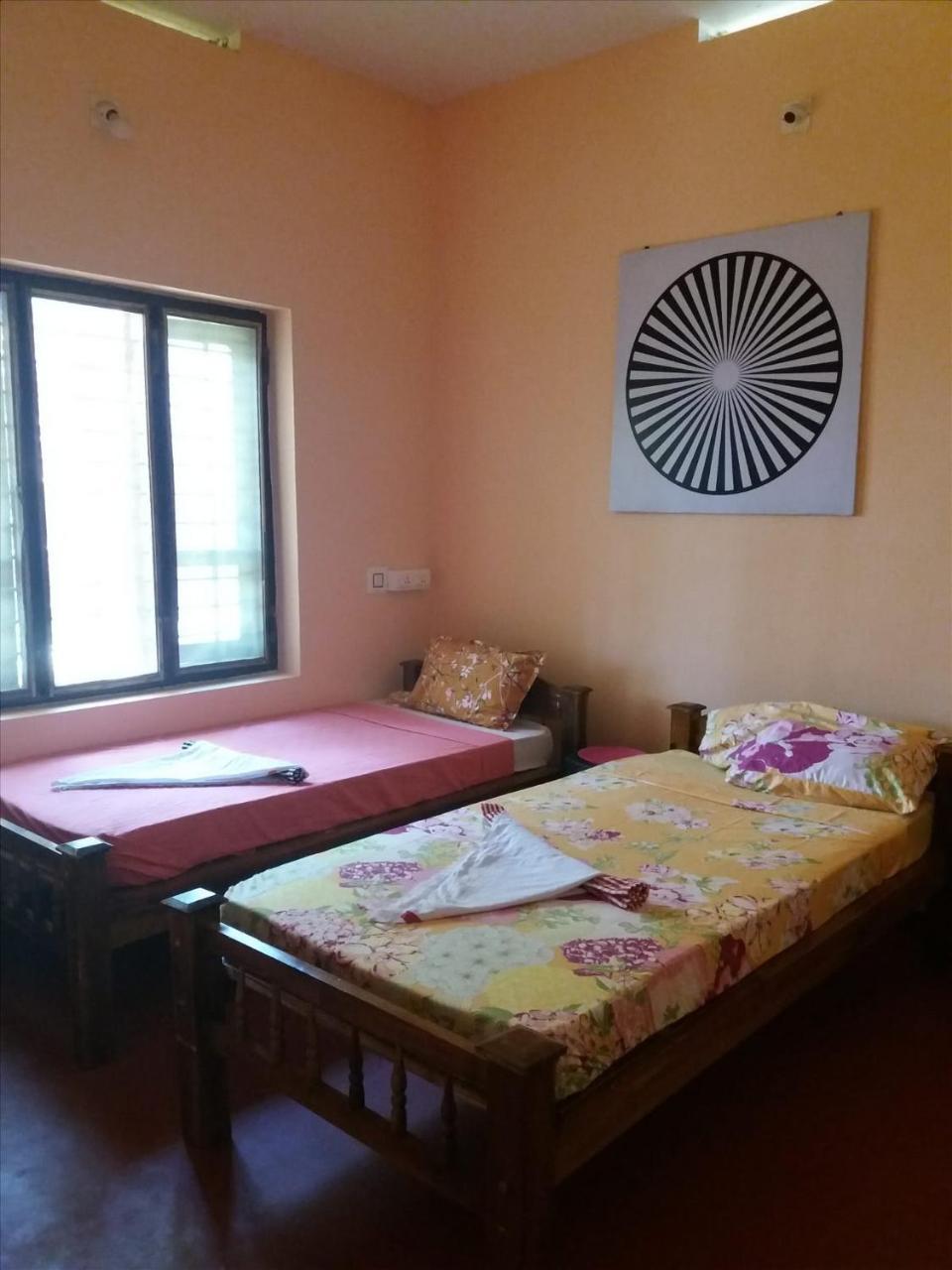 Sukriti Beach Resort Varkala Esterno foto