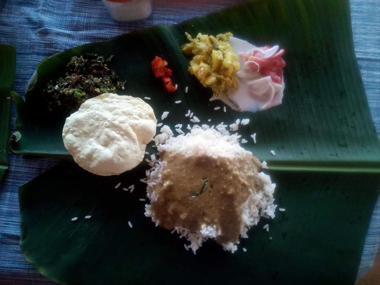 Sukriti Beach Resort Varkala Esterno foto