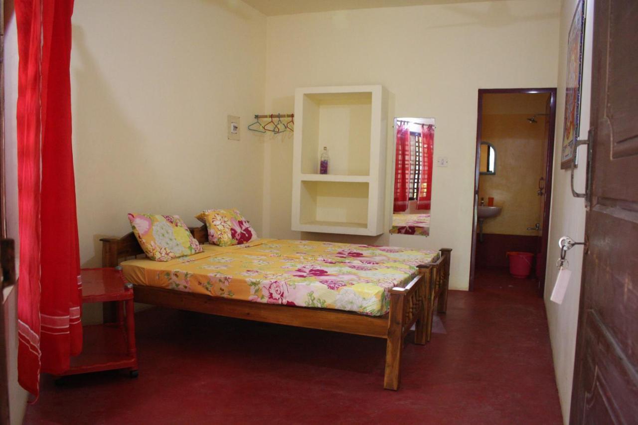 Sukriti Beach Resort Varkala Esterno foto