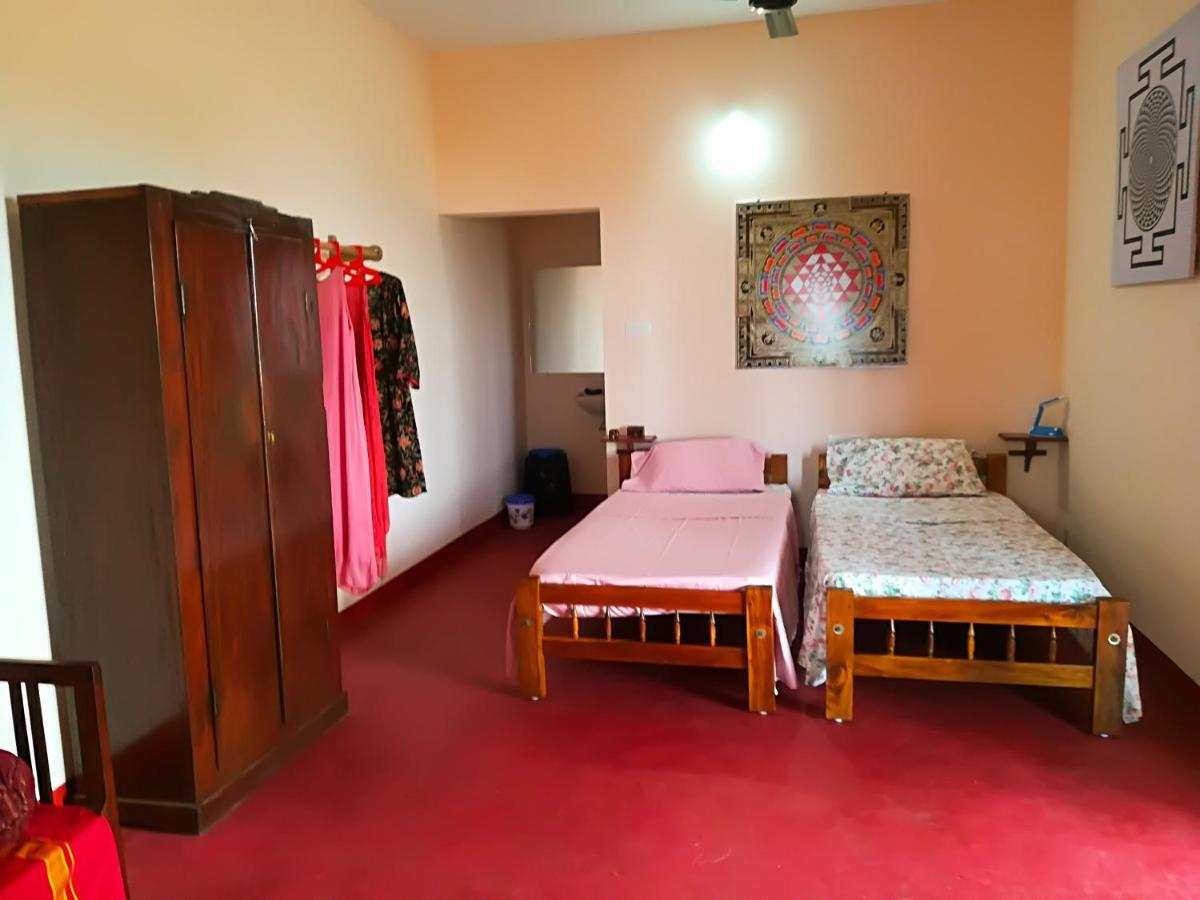 Sukriti Beach Resort Varkala Esterno foto