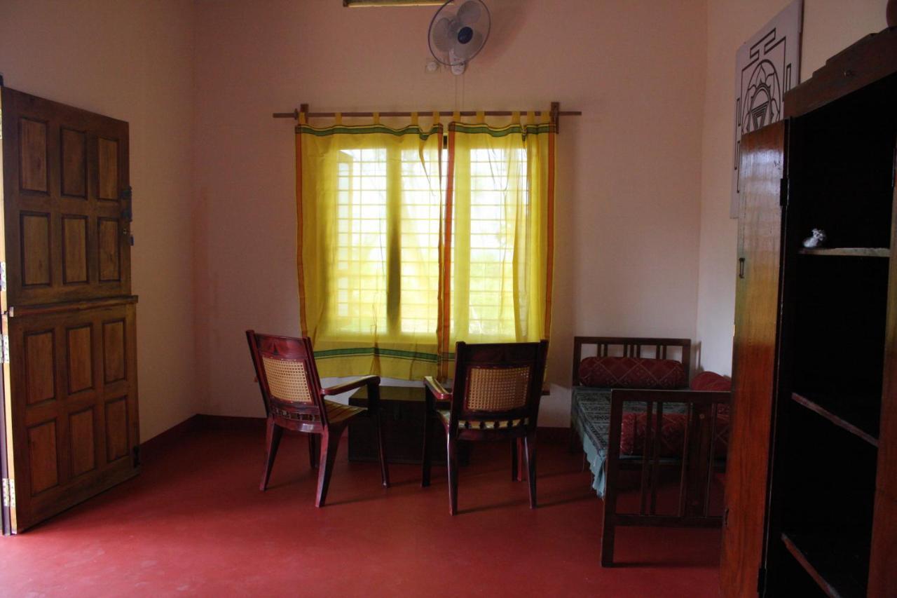 Sukriti Beach Resort Varkala Esterno foto